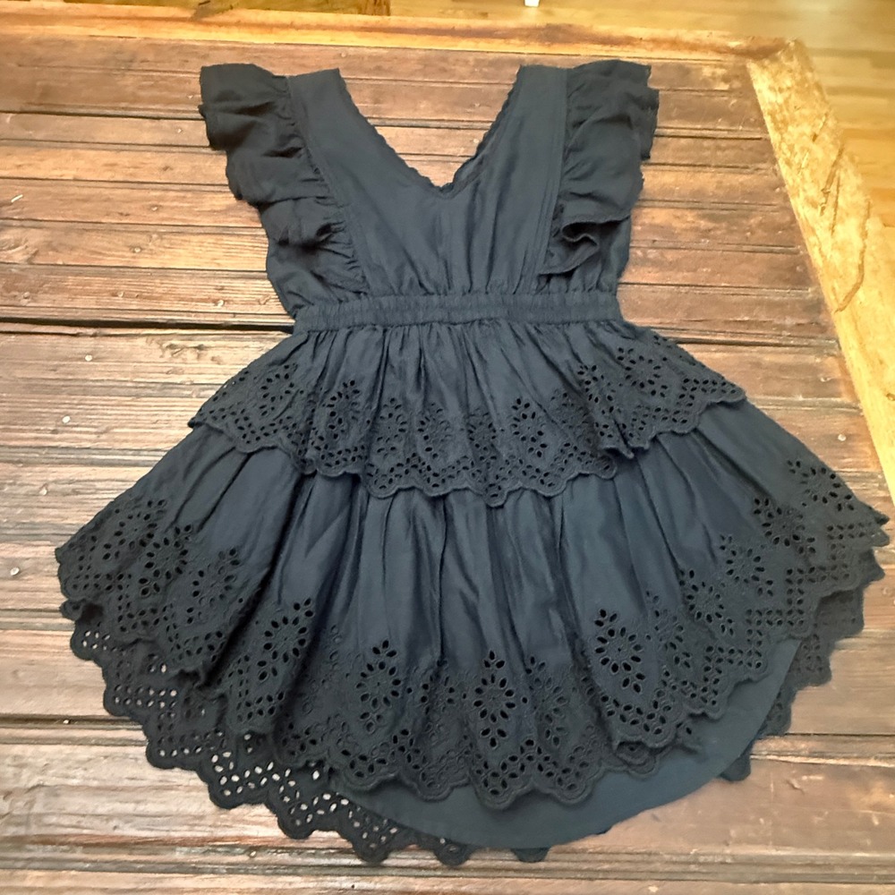Gap Black Organic Cotton Eyelet Tiered Mini Dress Flutter Sleeve V-Neck Small - Picture 2 of 8